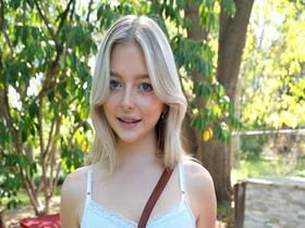 ロスの大学に潜入してナンパしたLAガールズに高収入バイトの依頼　ニコール（21）＆ジル（20）　サンプル画像04